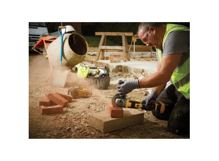 AKU AGOLNA BRUSILKA/ АКУ БРУСИЛКА / FMC761M2/ STANLEY